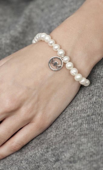 FRESHWATER PEARL: Mamma And Me